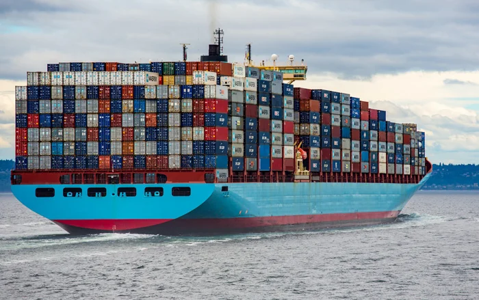 Ocean Freight Icon